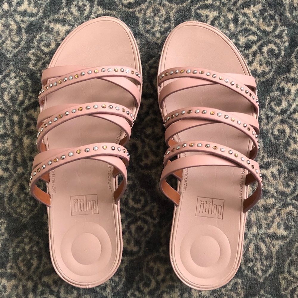 Linny Pearl Stud Leather Slides FitFlops